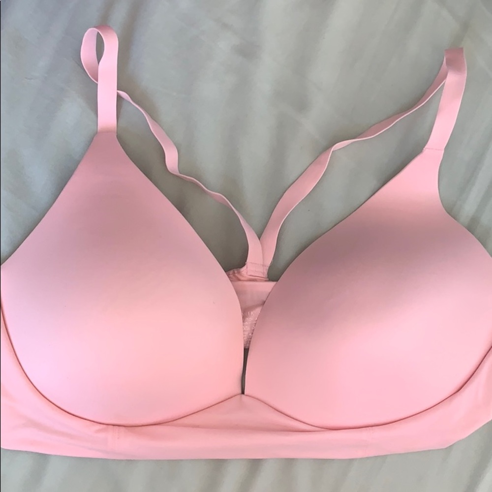 Victoria’s Secret racer back 36D bra